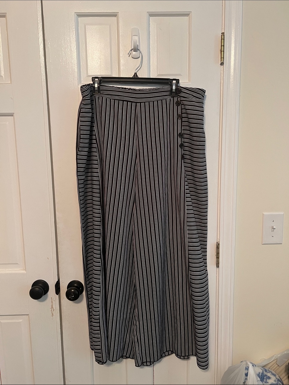SHEIN Black and White Vertical Stripe Wide Leg Pants